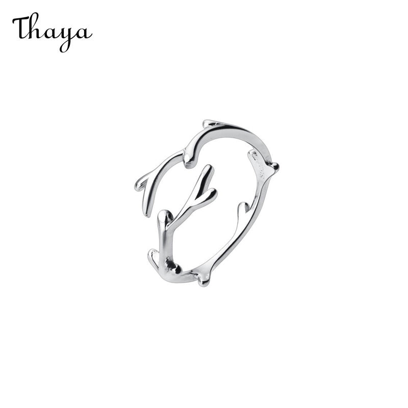 Black Simple – Thaya