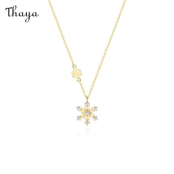 Collier Thaya en argent 925 avec tourbillon de diamants givrés