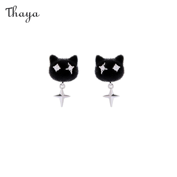 Thaya Elegant Cuddly Cat Earrings