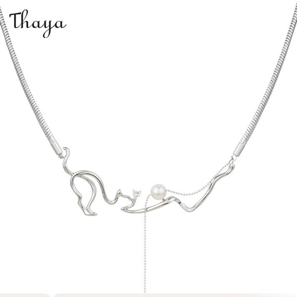 Thaya Cat Line Snake Bone Clavicle Necklace