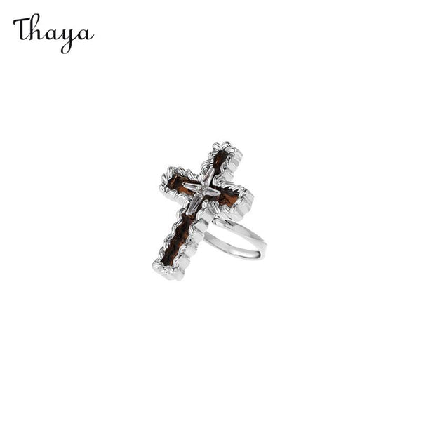 Bague en acier éthéré avec croix gravée Thaya